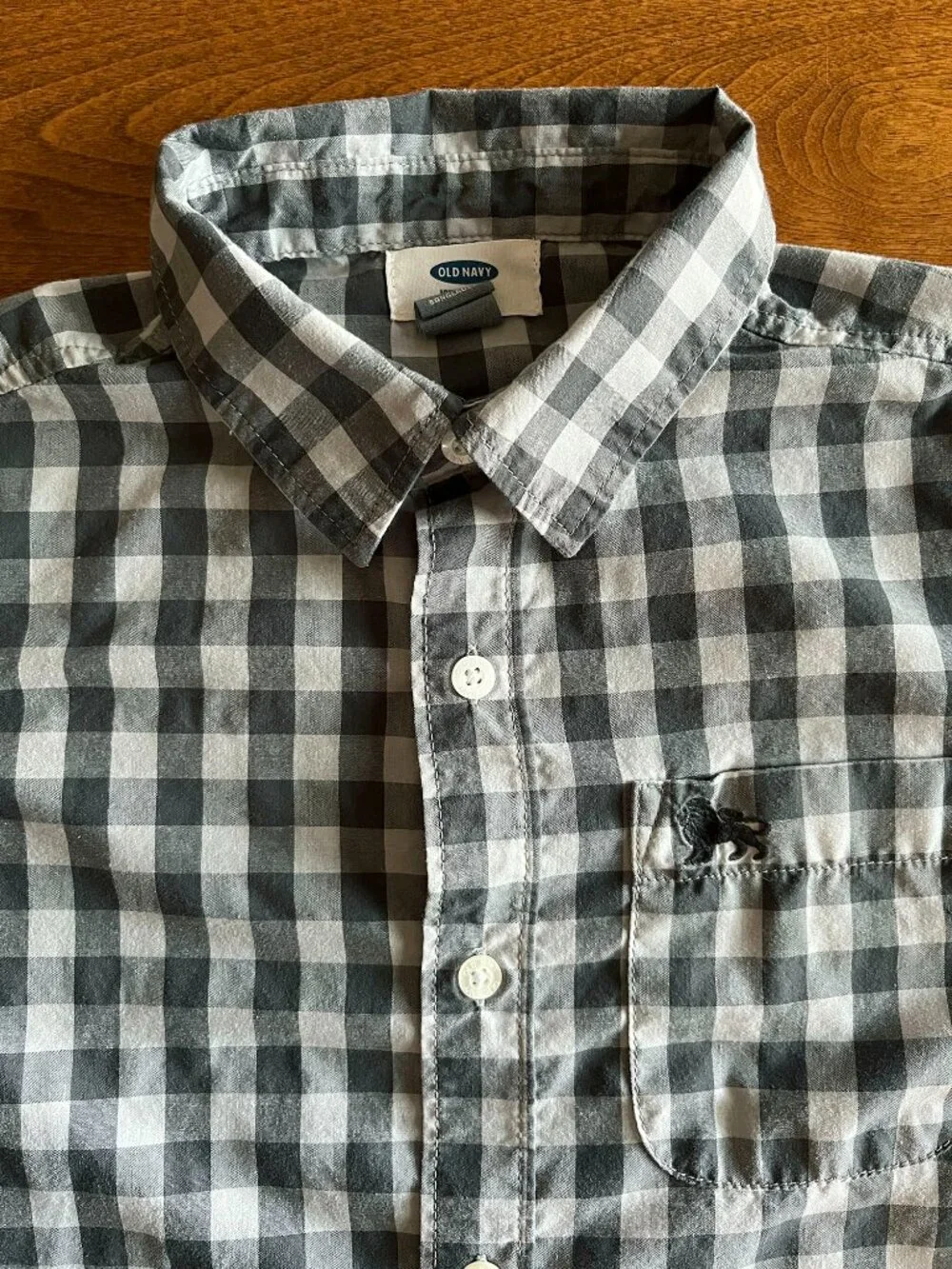 Old Navy gray check button-down shirt S 6-7